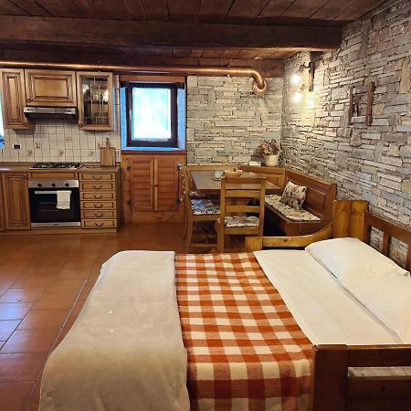Antey-Saint-AndréMonolocale Rustico Di Montagnaアパートメント エクステリア 写真