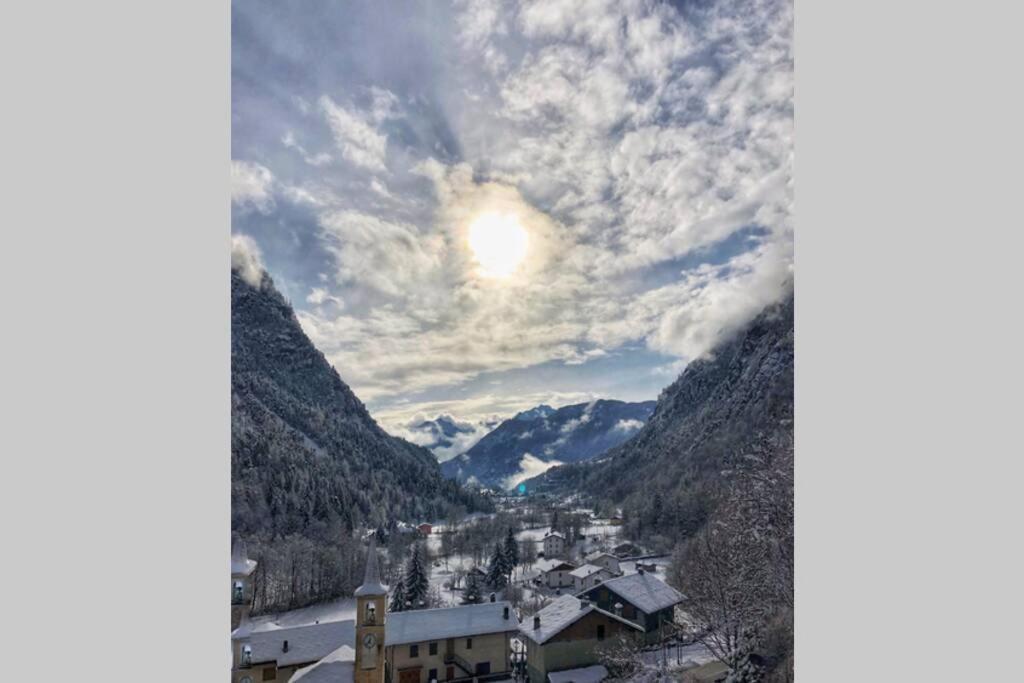 Antey-Saint-AndréMonolocale Rustico Di Montagnaアパートメント エクステリア 写真